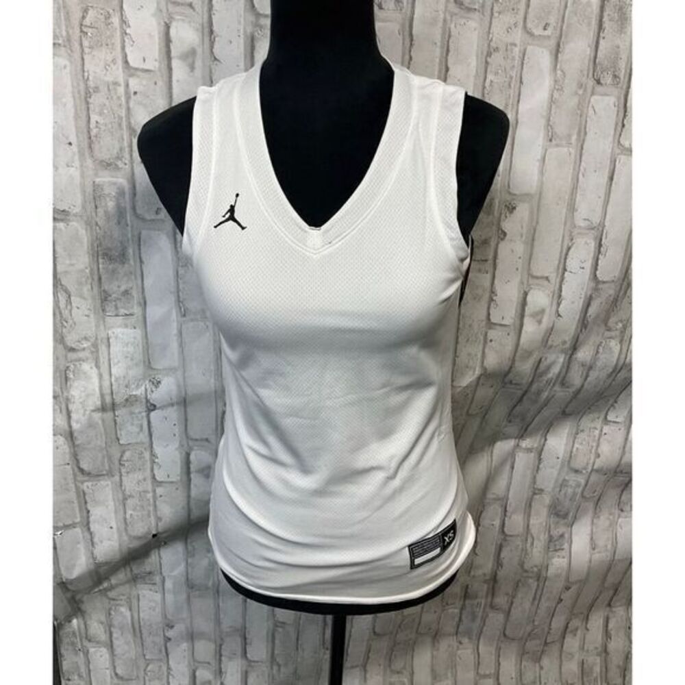 Jordans Womans Tank all white  XS New With‎ Tags